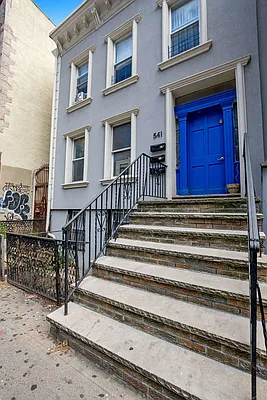 Rented by Compass | media 12