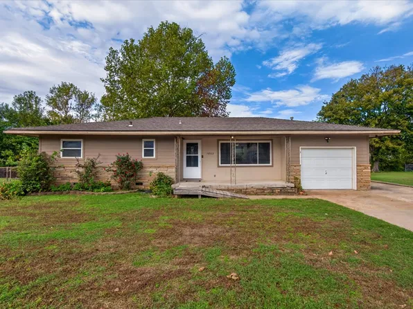 1853 S Keeler Ave, Bartlesville, OK 74003