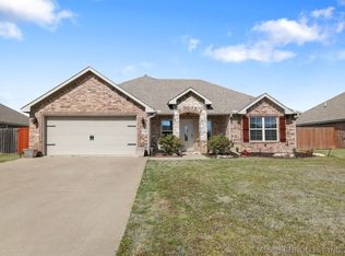 3608 Rock Bluff Dr, Durant, OK 74701