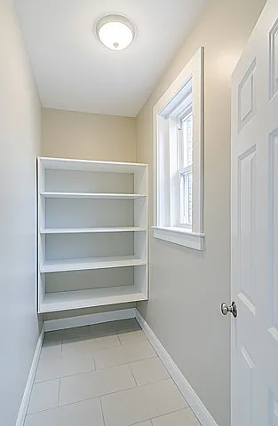 4 Leicester St #4 — Photo 9