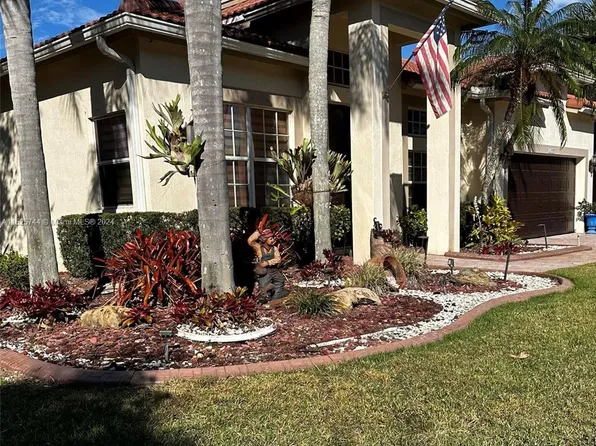 17089 NW 16th St, Pembroke Pines, FL 33028
