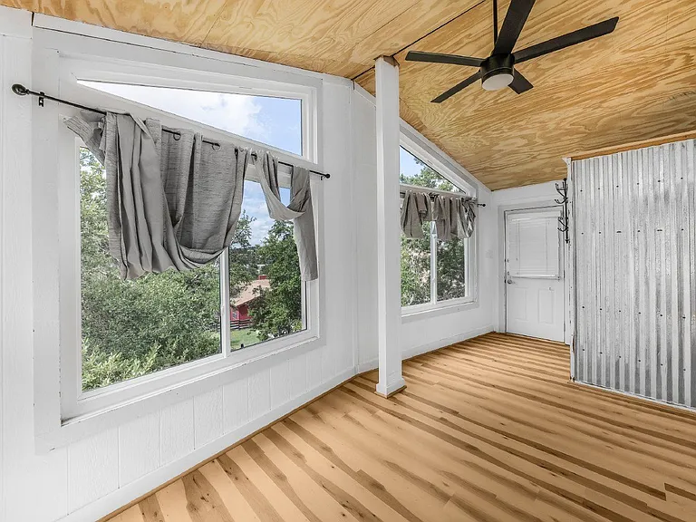 10011 Little Creek Cir — Photo 14