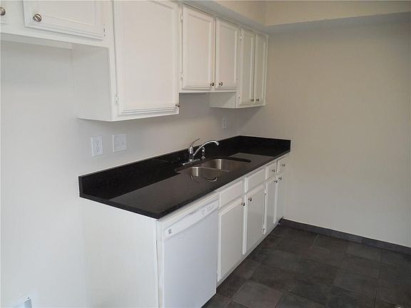 5th image of 10607 Wessex Dr