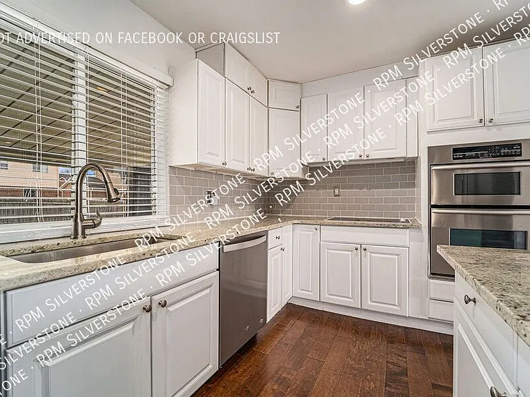 2226 Orpington Dr — Photo 7