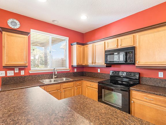 5th image of 252 Sienna Pl