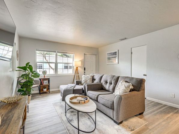 716 Gillespie Ave #716