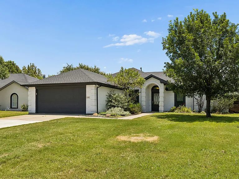 332 Hardwicke Ln — Photo 23