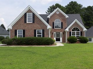 622 Red Tip Lane, Loganville, GA 30052