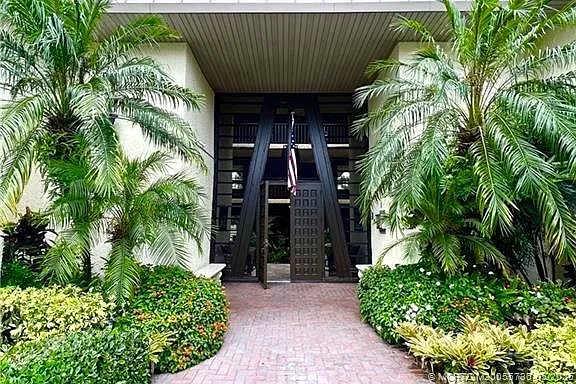 1800 SE Saint Lucie Blvd #10-207 — Photo 16