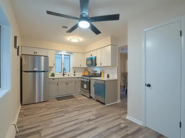 4727 South 20th STREET, Milwaukee, WI 53221