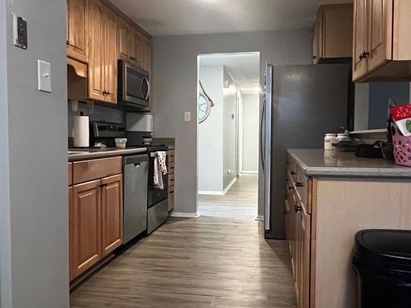 5th image of 9426 Robert Burns Ct
