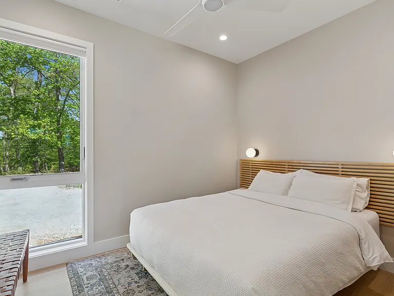 6710 Soundview Ave — Photo 19