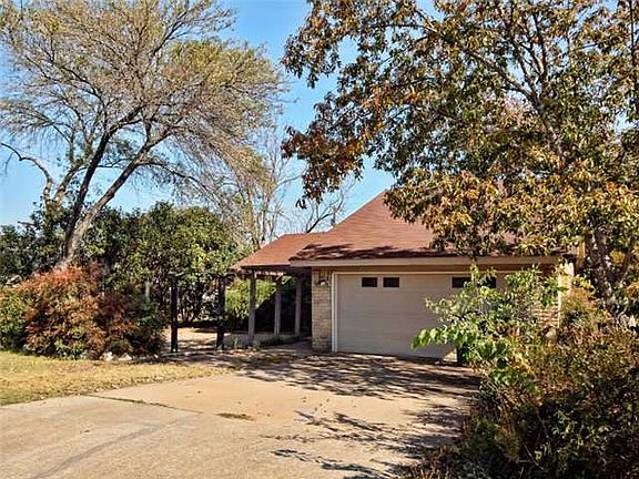 3rd image of 1701 Oxford Blvd
