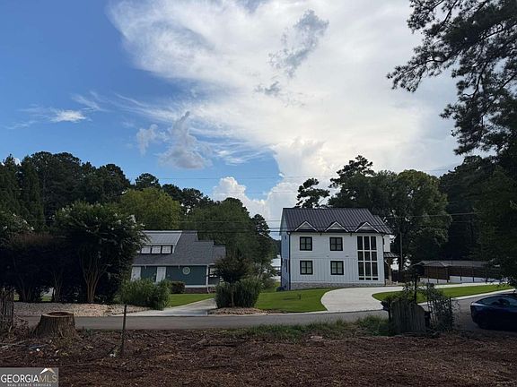 2nd image of 156 Little Victoria Rd