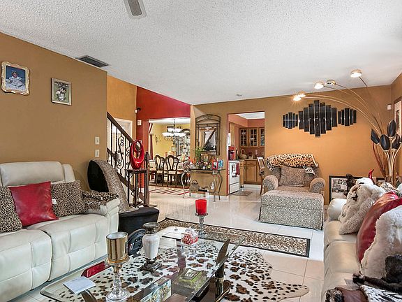 5th image of 5949 Strawberry Lakes Cir