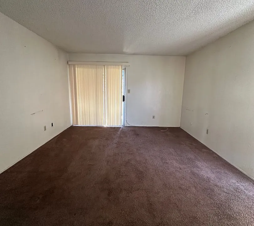 1001 McDonald Way #19