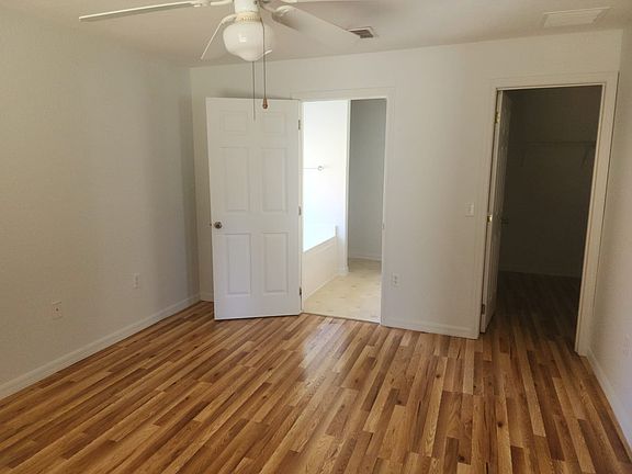 3rd image of 754 Pelican Ct