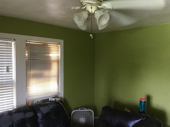 5th image of 5002 Bartlett Ave
