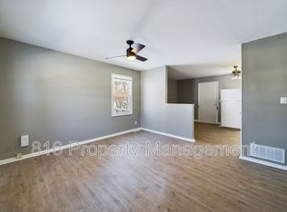 7911 E 51st St, Kansas City, MO 64129