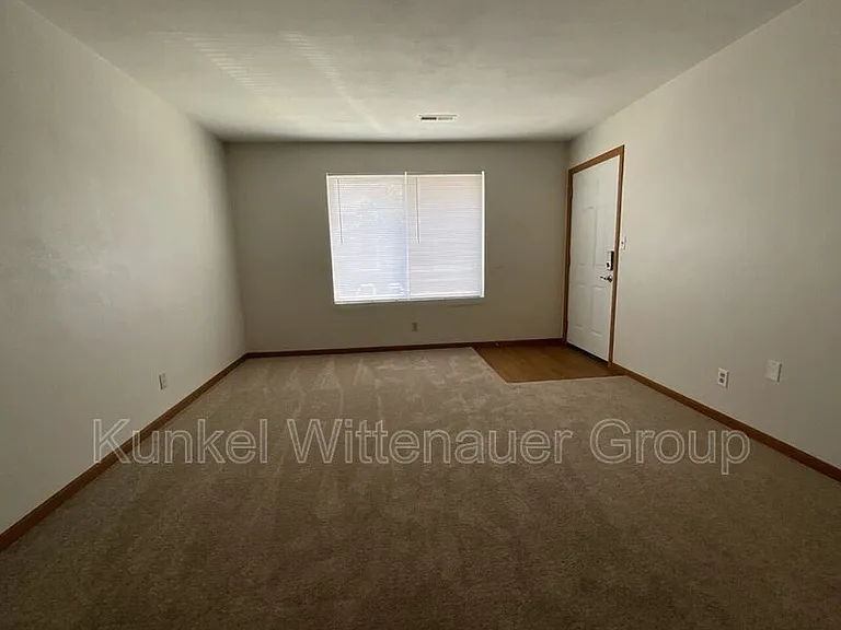 1705D Jamestown Rd — Photo 2