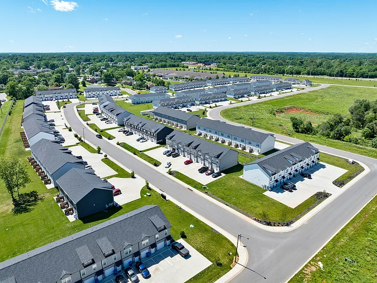 Arrowood Farms Townhomes — Photo 23