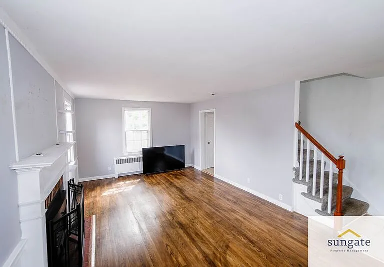 7023 Deerfield Rd — Photo 8