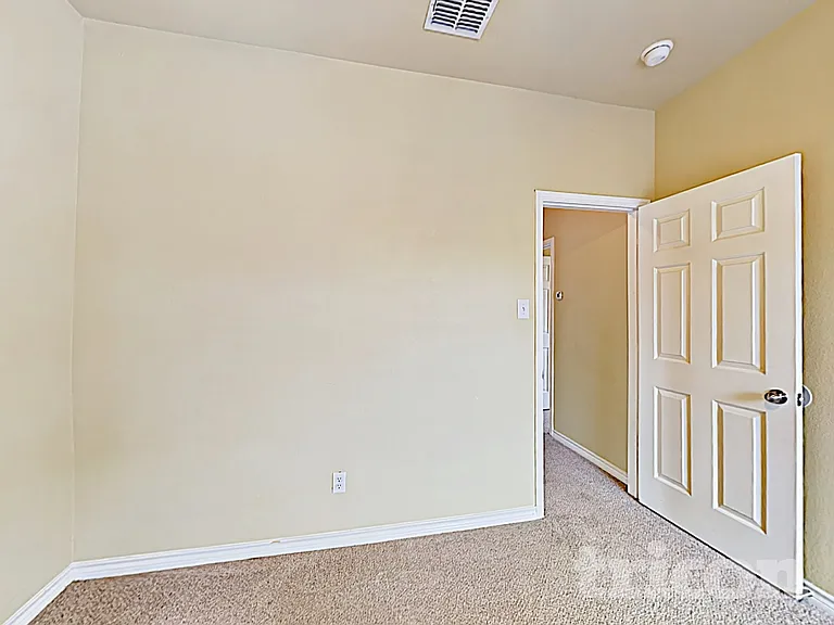 2146 Cimarron St — Photo 13