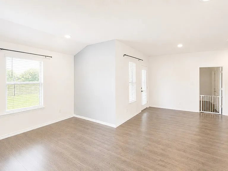 2333 Conklin Dr — Photo 16