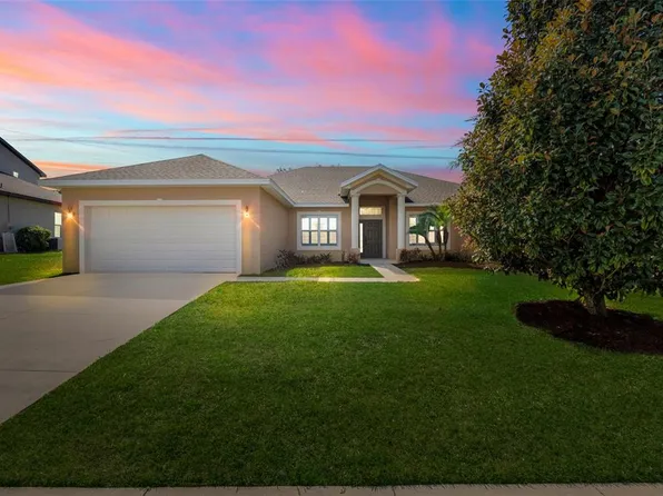 16611 Spring Park Dr, Clermont, FL 34711