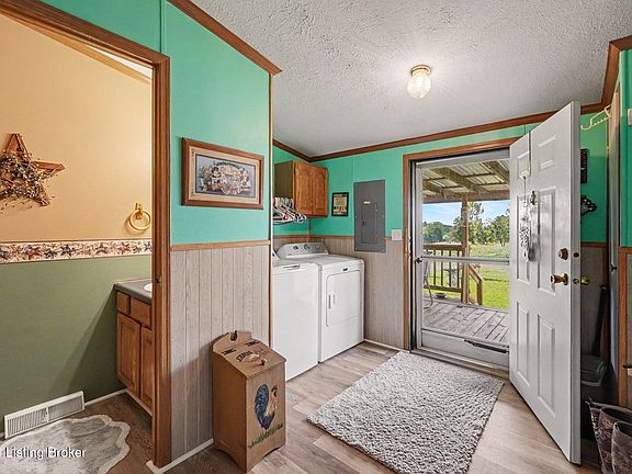 4th image of 4226 Briar Ridge Rd