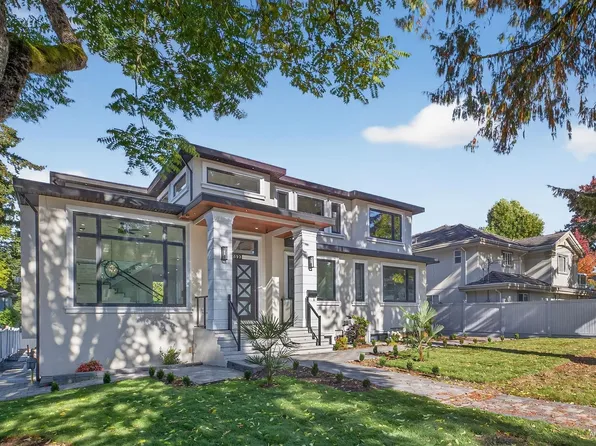 12893 107th Ave, Surrey, BC V3T 2E8