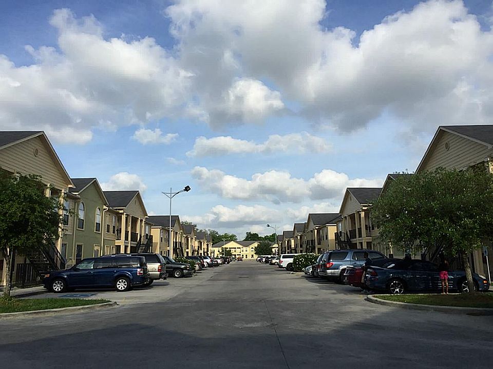 1st image of 2098 Laverne St Unit 4