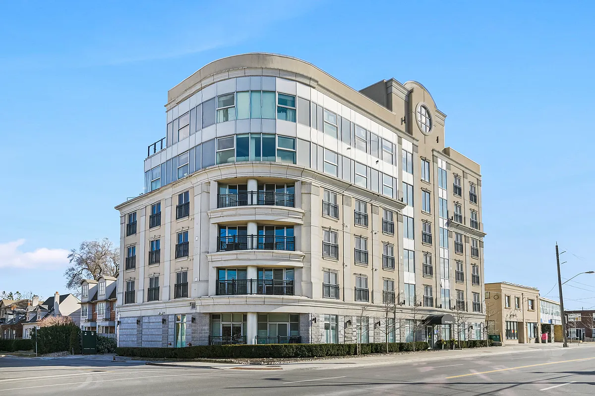 Building Photo - 3443 Bathurst St #204