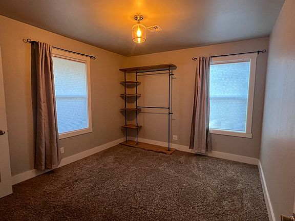 4th image of 1106 Park Ave