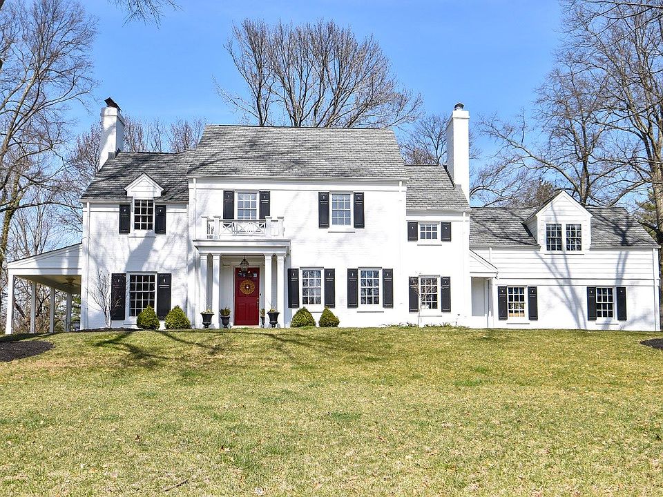 1st image of 2500 Willowbrook Dr