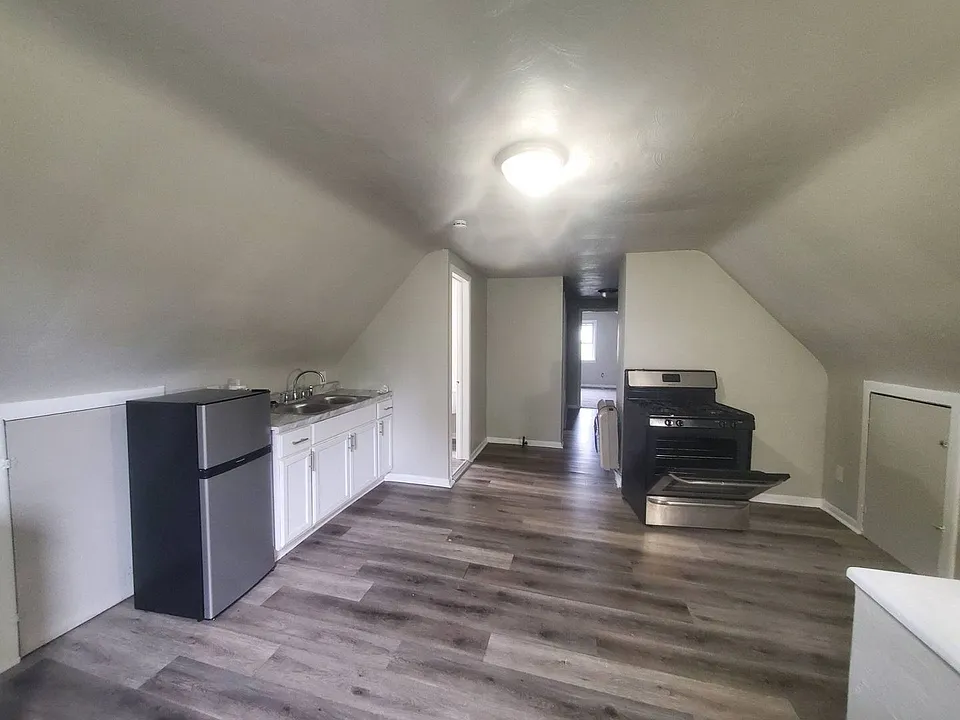 3645 E. 146th St., Cleveland, OH 44120