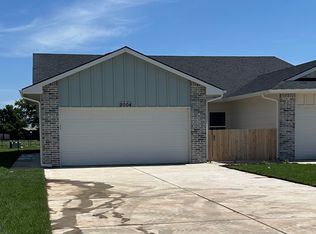2004 N Melody Ln, Goddard, KS 67052