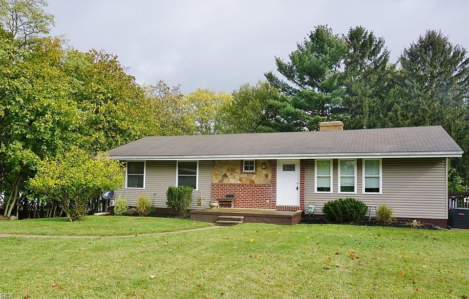 1st image of 816 Gates Mills Blvd