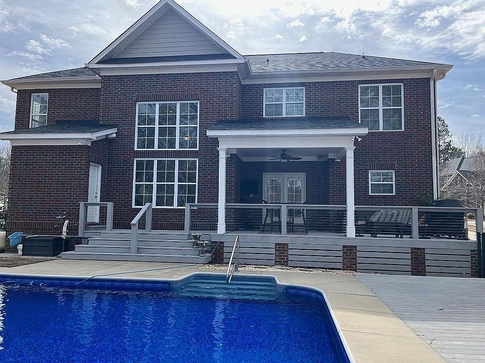 2nd image of 110 Longford Ct
