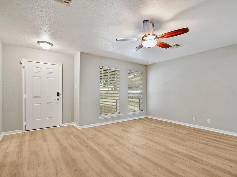 1030 Birdsong Ln — Photo 18