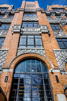 Rented by Nooklyn NYC LLC | media 75