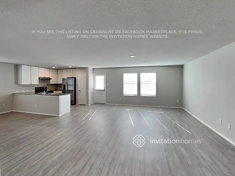 146 Pasadena Pl — Photo 5