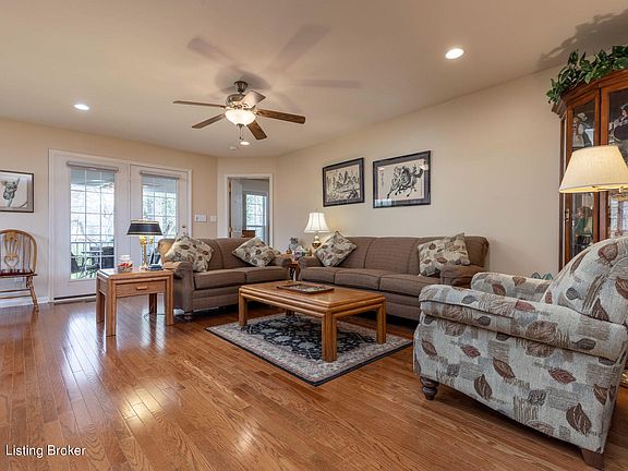 5th image of 11701 Pepper Way