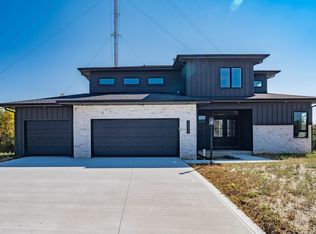 13222 Malfini Trl, Fort Wayne, IN 46845