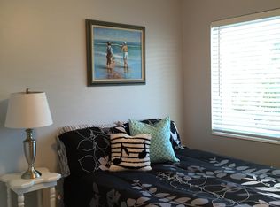 541 9th St, Key Colony Beach, FL 33051