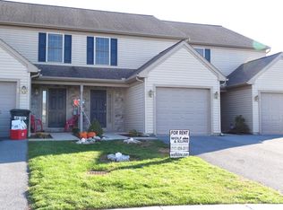 71 Chickadee Cir, Leola, PA 17540