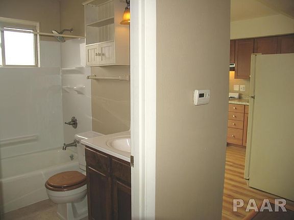3rd image of 3623 N Sterling Ave APT B11