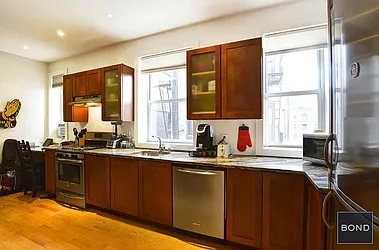 Rented by Bond New York