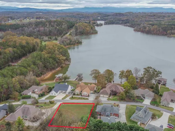 165 Southcove Dr, Greenback, TN 37742