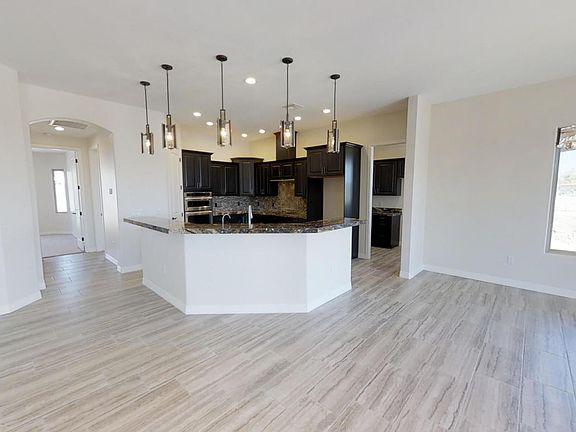5th image of 2460 Cajon Ln